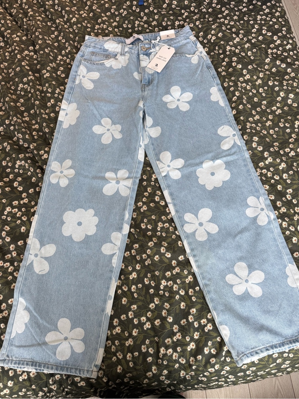 Floral Print Light Blue Wide-Leg Jeans